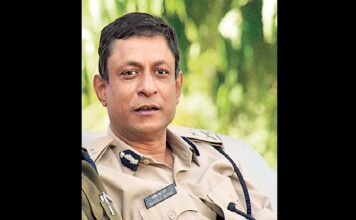 Gujarat cadre IPS officer Satish Chandra Verma sacked