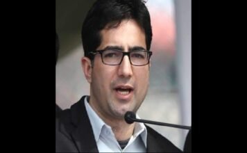 Reinstated IAS officer Shah Faesal withdraws SC plea challenging abrogation of Article 370