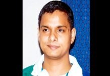 UP: IAS officer Vidya Bhushan seeks VSR