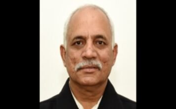 MP: Senior IAS officer Dr. Manohar Agnani gets VRS