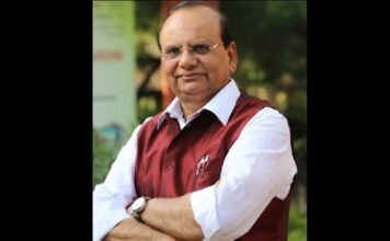 Centre brings ordinance to give power back to Delhi LG on services matter