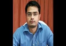 Ravi Jha tenure’s as Private Secretary to Piyush Goyal extended