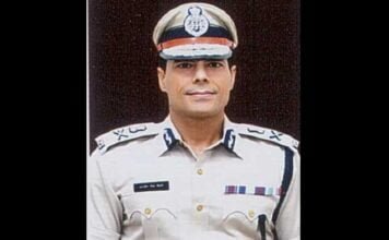 IPS officer Daljit Singh Choudhary bids goodbye to BSF and his career IPS Daljit Singh Choudhary