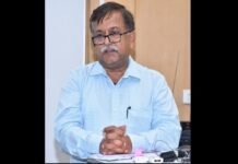 Ex-IAS Awanish Awasthi’s tenure as UP CM’s advisor extended fourth time Ex-IAS Awanish Awasthi
