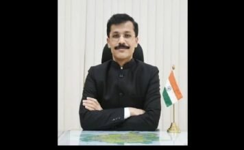 Maharashtra: IAS Tukaram Munde transferred Tukaram Munde IAS