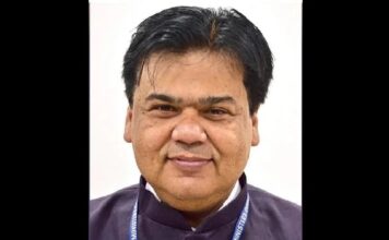 Ex-Andhra IAS seeks apologies from former colleagues for suspending them earlier Praveen Prakash IAS