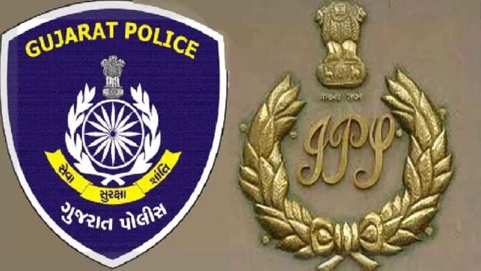 Gujarat: Eight IPS officers shifted