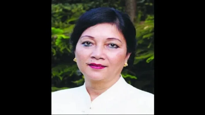 Ex-IAS Rebecca Vanessa Suchiang