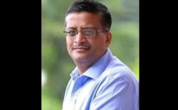 Ashok Khemka finally bids good-bye to bureaucracy