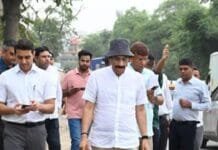 Haryana CPS Rajesh Khullar reviews Gurugram roads, orders encroachment removal