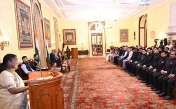 President Droupadi Murmu meets 2024 Batch IFS trainees