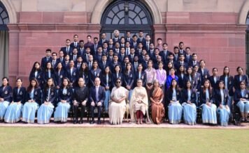 President Murmu addresses 76th batch of IRS (C&IT) Officer Trainees at Rashtrapati Bhavan President With IRS Officers