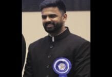 President Droupadi Murmu honours MP IAS Dr Nagarjun B Gowda IAS Nagarjun B Gowda