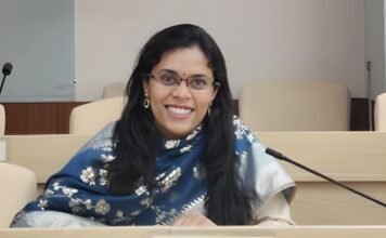 Khushboo Gupta (IAS:2019): Biography, Posting, Rank, Native Place & Career Details Khushboo Gupta IAS