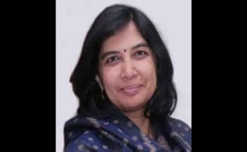 Himani Pande gets extension as Additional Secretary in DPIIT Himani Pande IAS