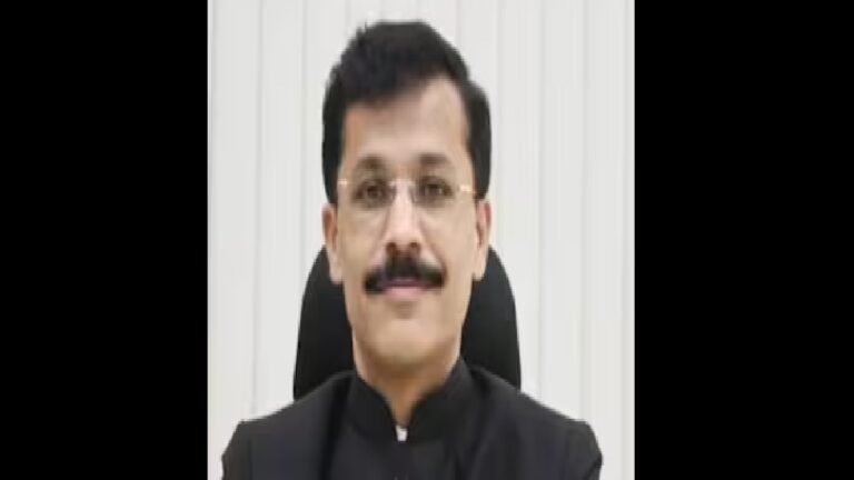 Maharashtra transfers 4 IAS officers; Tukaram Mundhe gets 25th posting