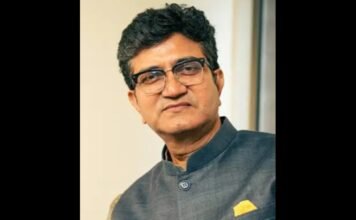 Prasoon Joshi appointed Prasar Bharati Chairman Prasoon Joshi