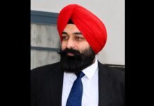 Gurkaran Singh Bains gets 3-year foreign assignment in Mauritius Revenue Authority