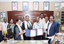 RECPDCL signs MoA with GRI for setting up 1 MW Solar Power Plant in Tamil Nadu