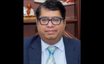 Vikram Dev Dutt gets additional charge of Secretary, Petroleum Ministry