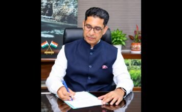 Narendra Bhooshan Assumes Charge as Environment Secretary